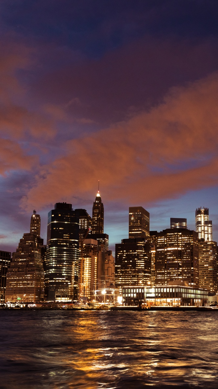 Skyline Der Stadt Bei Nacht Night. Wallpaper in 720x1280 Resolution