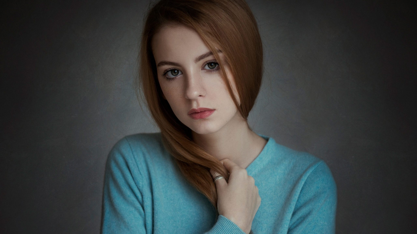 Hair, Face, Hairstyle, Lip, Beauty. Wallpaper in 1366x768 Resolution