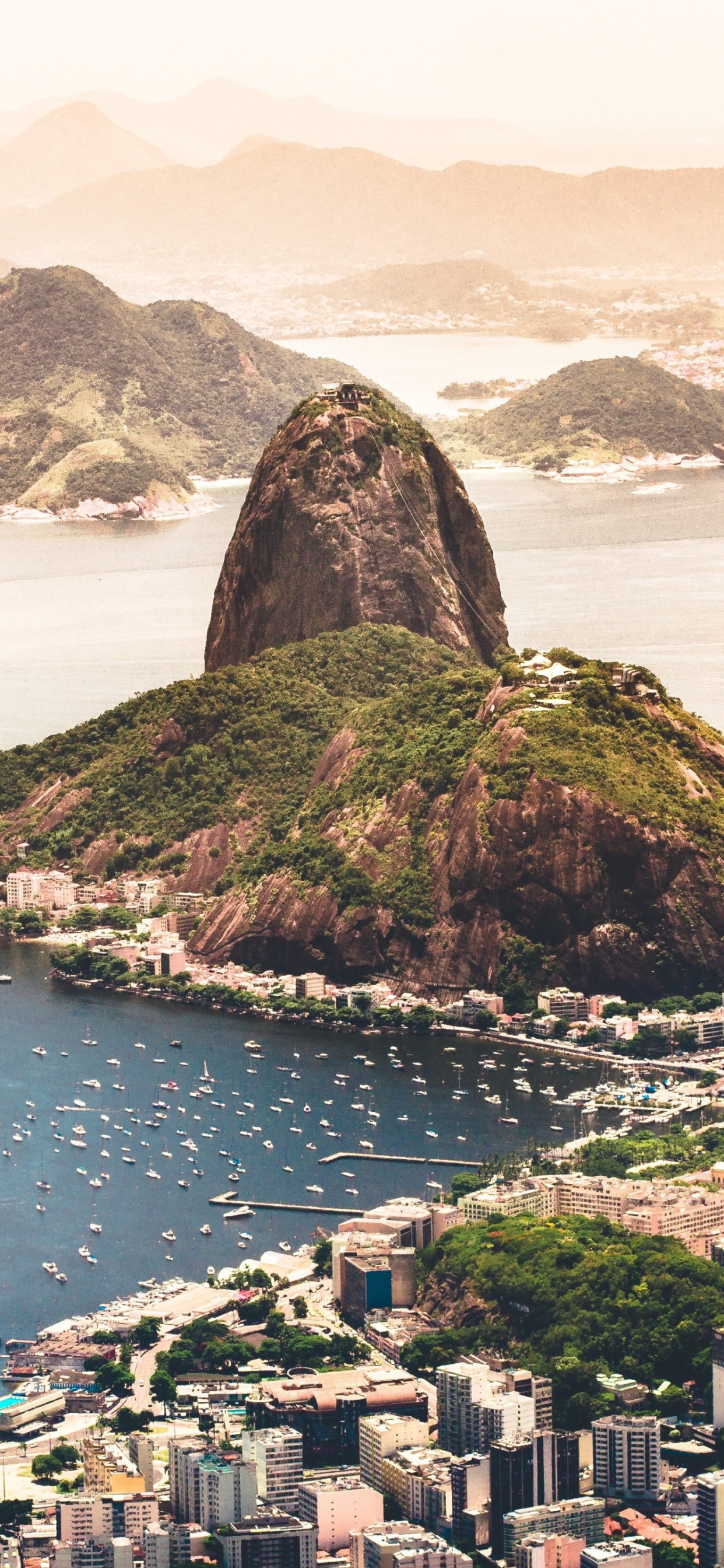 Rio de Janeiro, Eau, Les Ressources en Eau, Bâtiment, Paysage Naturel. Wallpaper in 1242x2688 Resolution