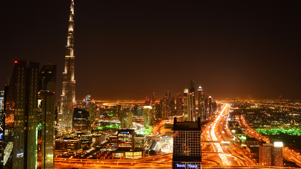 Horizonte de la Ciudad Durante la Noche. Wallpaper in 1280x720 Resolution