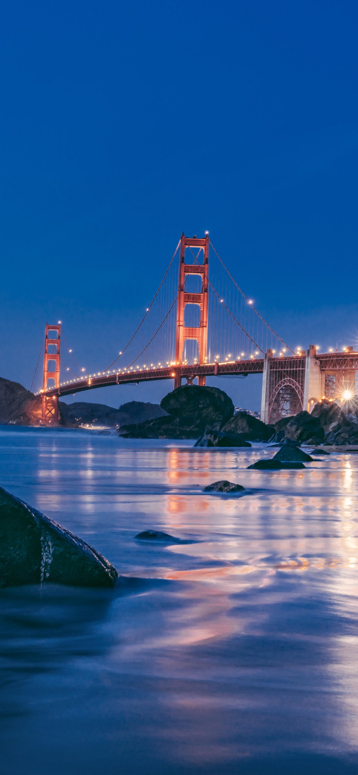 Golden Gate Bridge San Francisco Kalifornien. Wallpaper in 1242x2688 Resolution