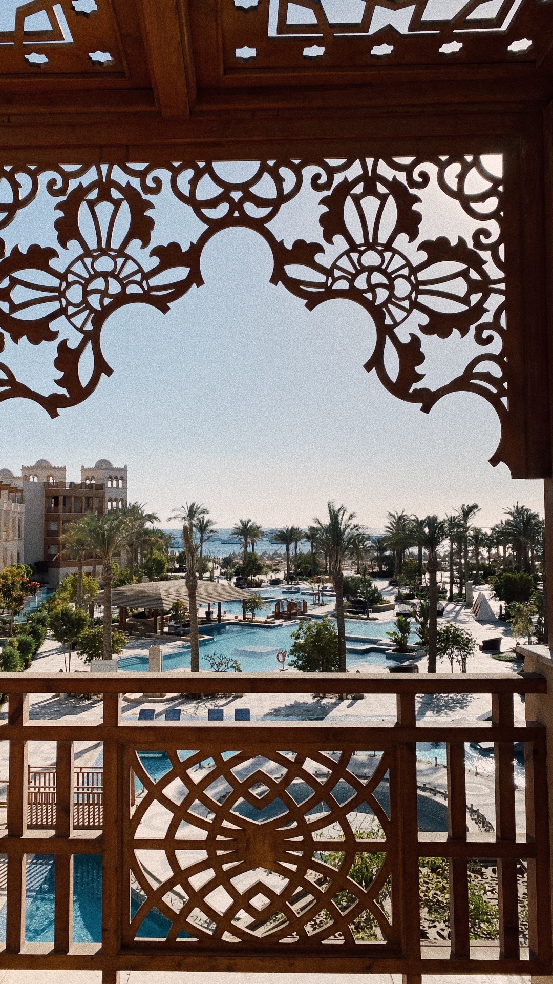 Eisen, Tageszeit, Eigenschaft, Gebäude, Innenarchitektur. Wallpaper in 1080x1920 Resolution