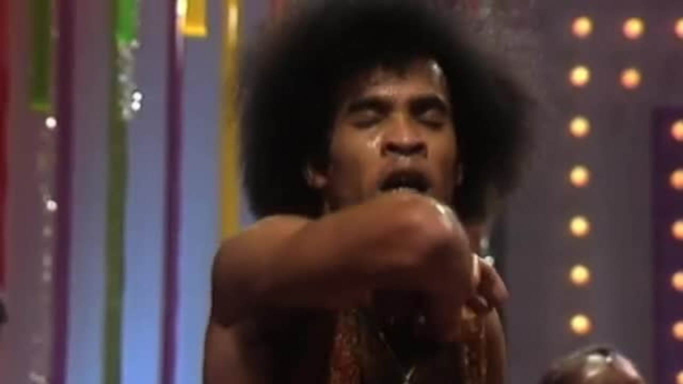 Chanson, Abdomen, Performance, Cheveu, L'art de la Performance. Wallpaper in 1366x768 Resolution