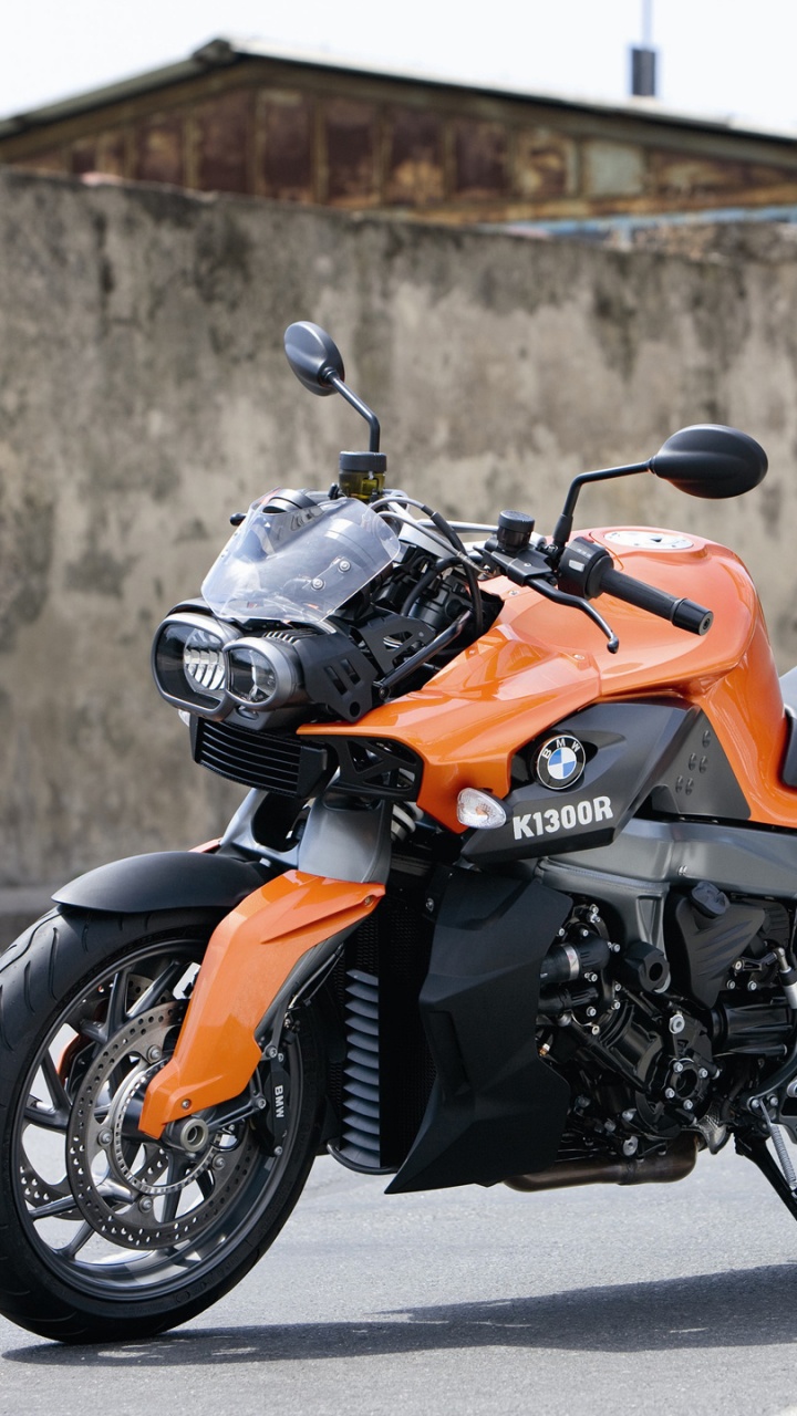 Orange and Black Sports Bike. Wallpaper in 720x1280 Resolution