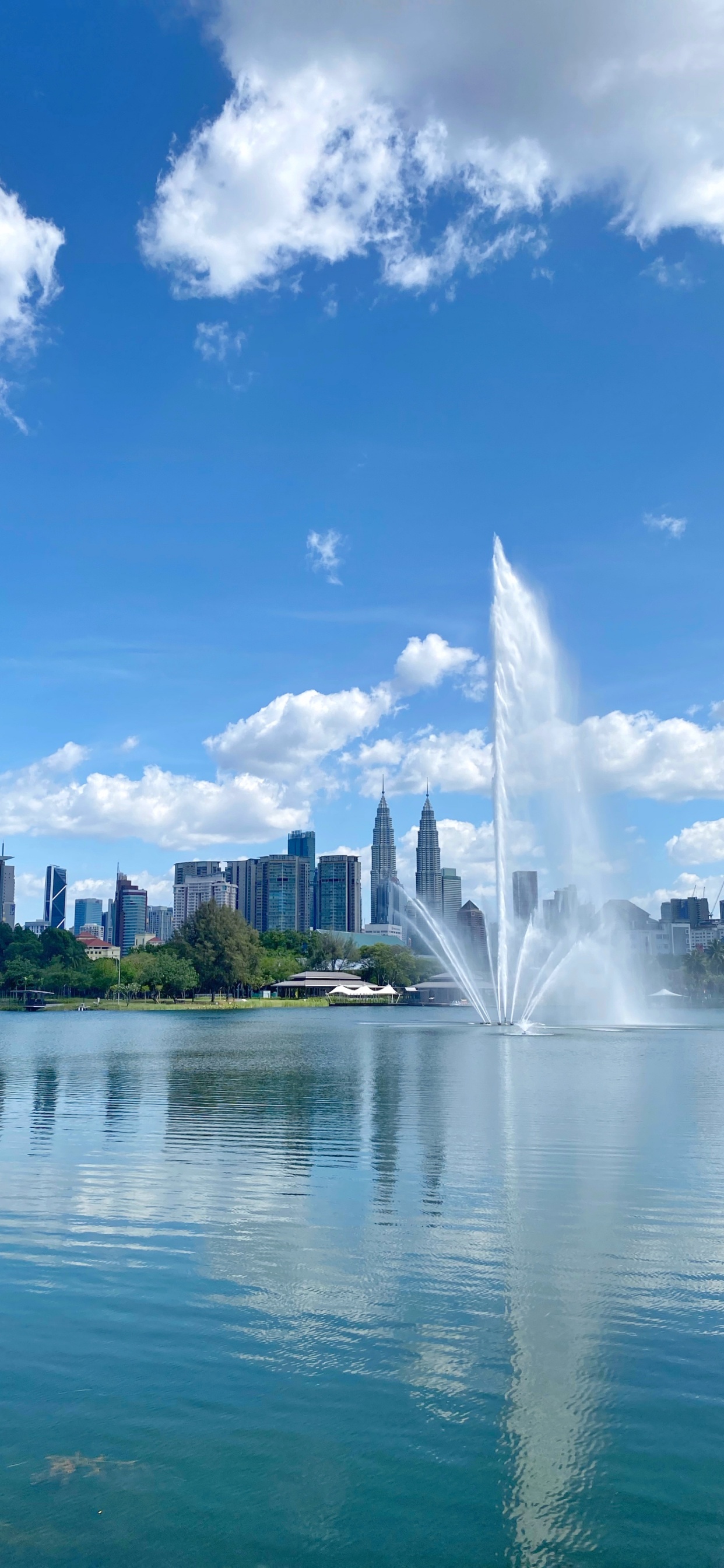 Body of Water, Nature, Fluid, Fountain, Blue. Wallpaper in 1242x2688 Resolution