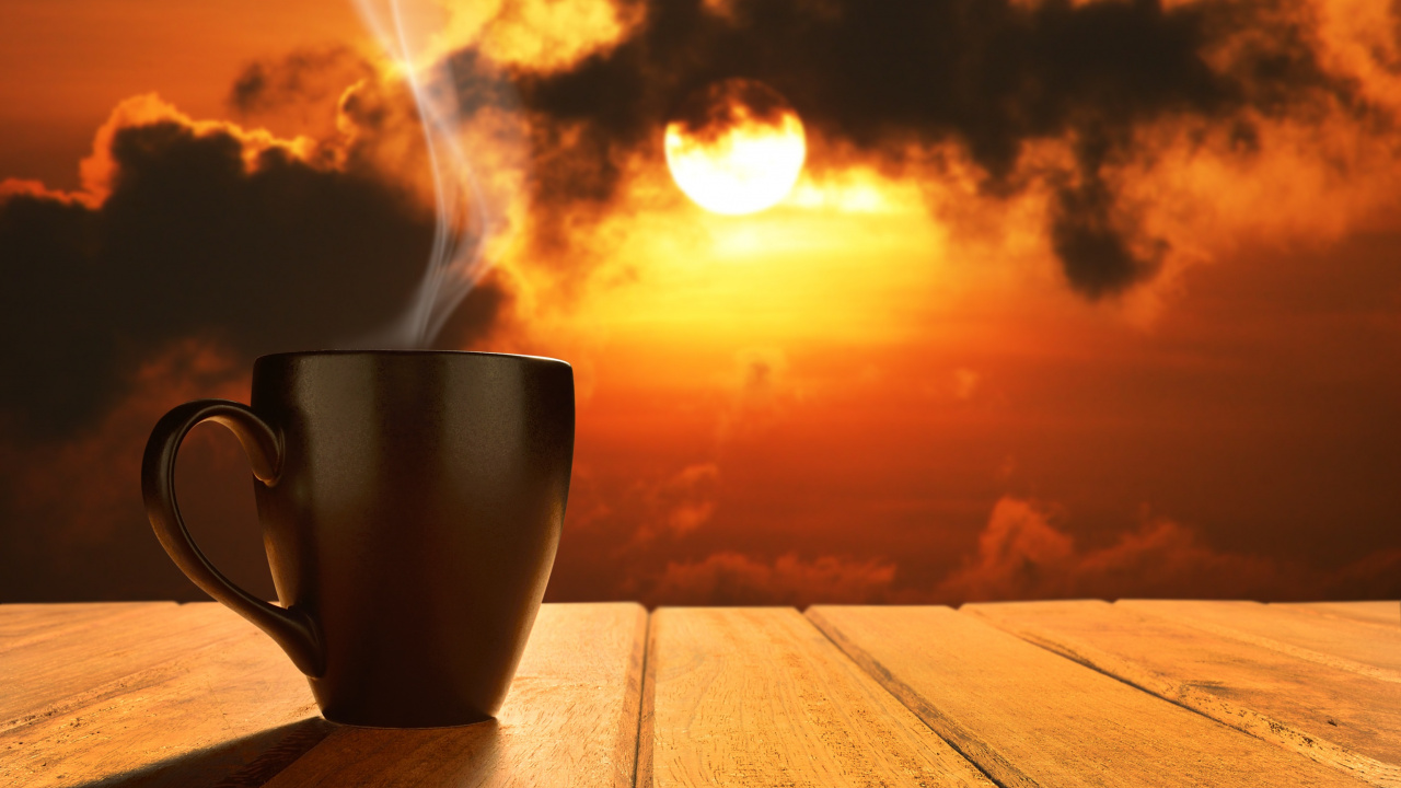 Tasse en Céramique Blanche Sur Une Table en Bois Marron Pendant le Coucher du Soleil. Wallpaper in 1280x720 Resolution