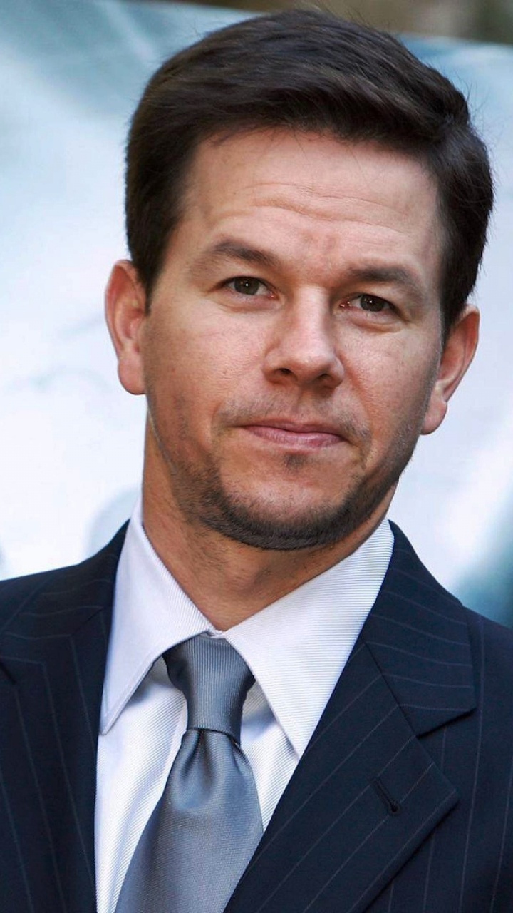 Mark Wahlberg, Homme D'affaires, Fonctionnaire, Officier, Tireur. Wallpaper in 720x1280 Resolution
