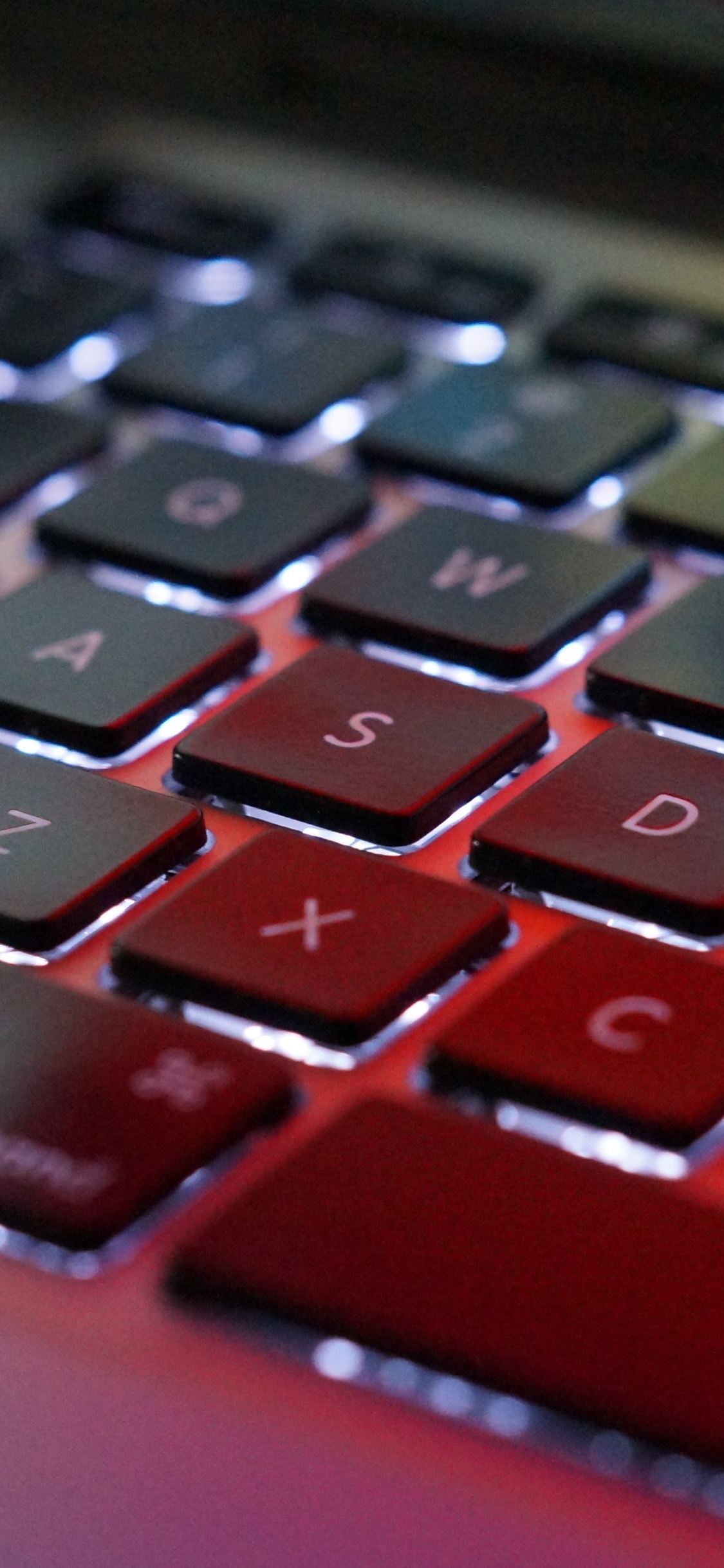 Black and Red Laptop Computer. Wallpaper in 1125x2436 Resolution