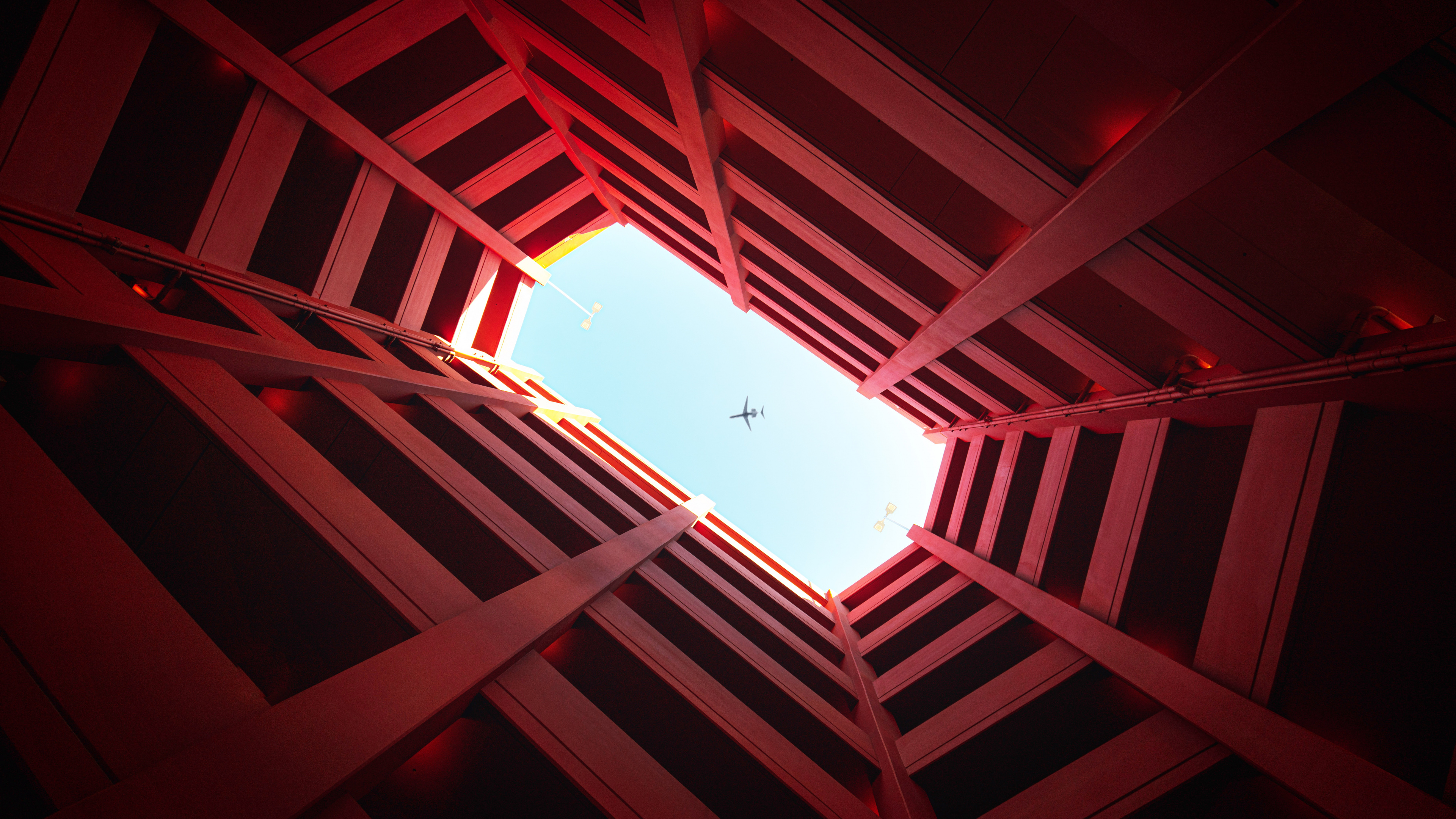 Avion Blanc Dans Les Airs. Wallpaper in 3840x2160 Resolution