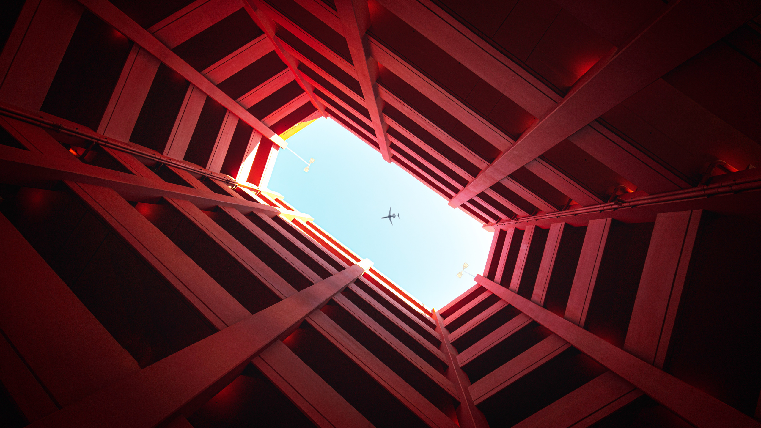 红色的, 光, 天花板, 建筑, 房间 壁纸 2560x1440 允许