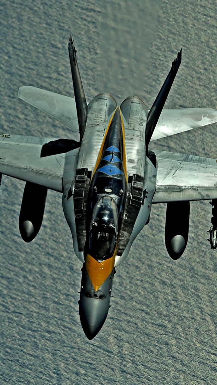 Jouet Avion à Réaction Gris et Jaune. Wallpaper in 720x1280 Resolution