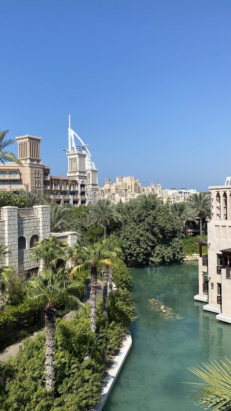 Voie Navigable, Cours D'eau, Design Urbain, Spire, Dubaï. Wallpaper in 750x1334 Resolution