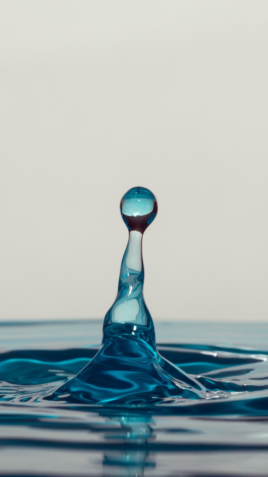 Blue and Pink Water Drop. Wallpaper in 1080x1920 Resolution