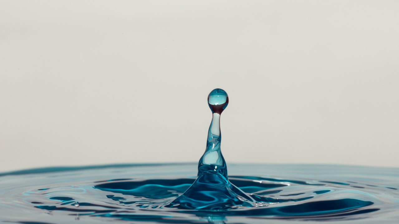 Blue and Pink Water Drop. Wallpaper in 1280x720 Resolution