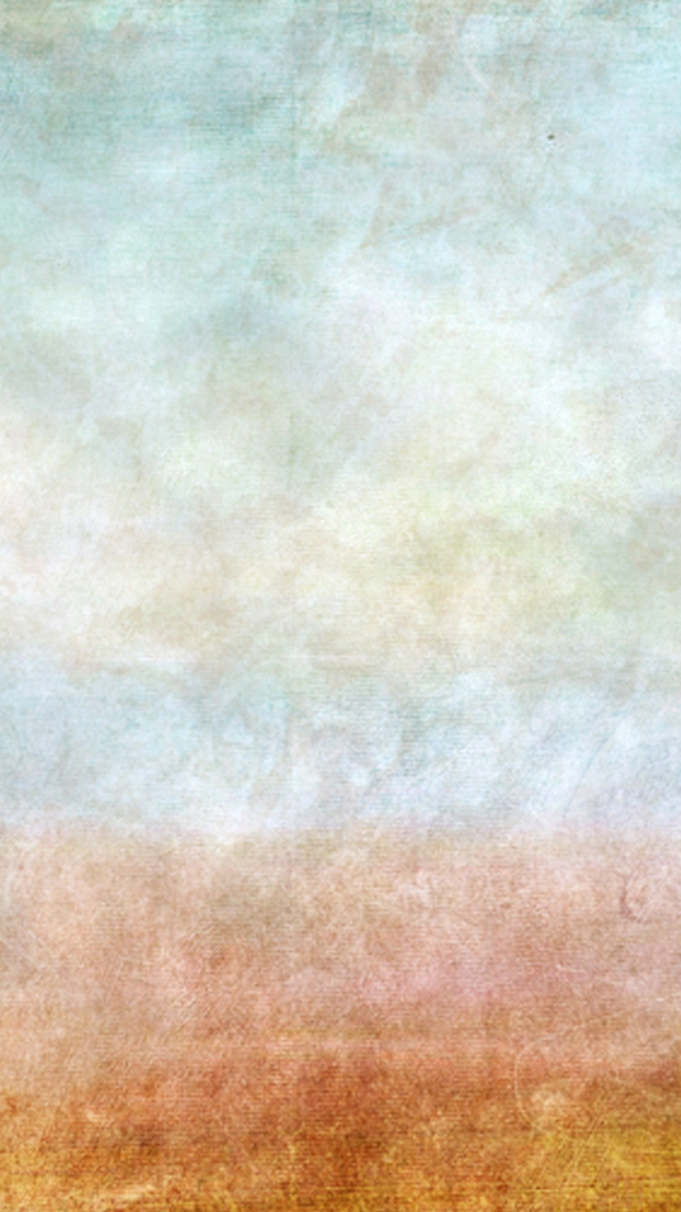 Textil Blanco y Marrón Sobre Mesa de Madera Marrón. Wallpaper in 750x1334 Resolution