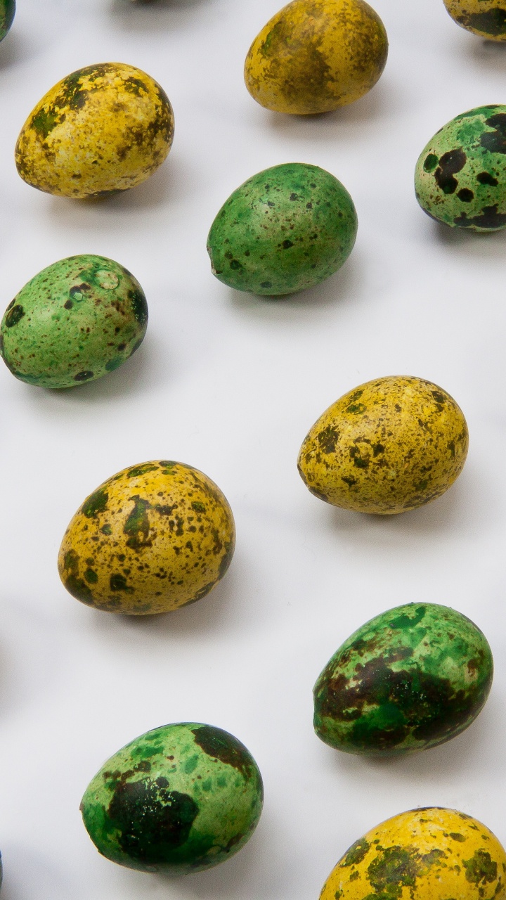 Green and Yellow Round Fruits. Wallpaper in 720x1280 Resolution