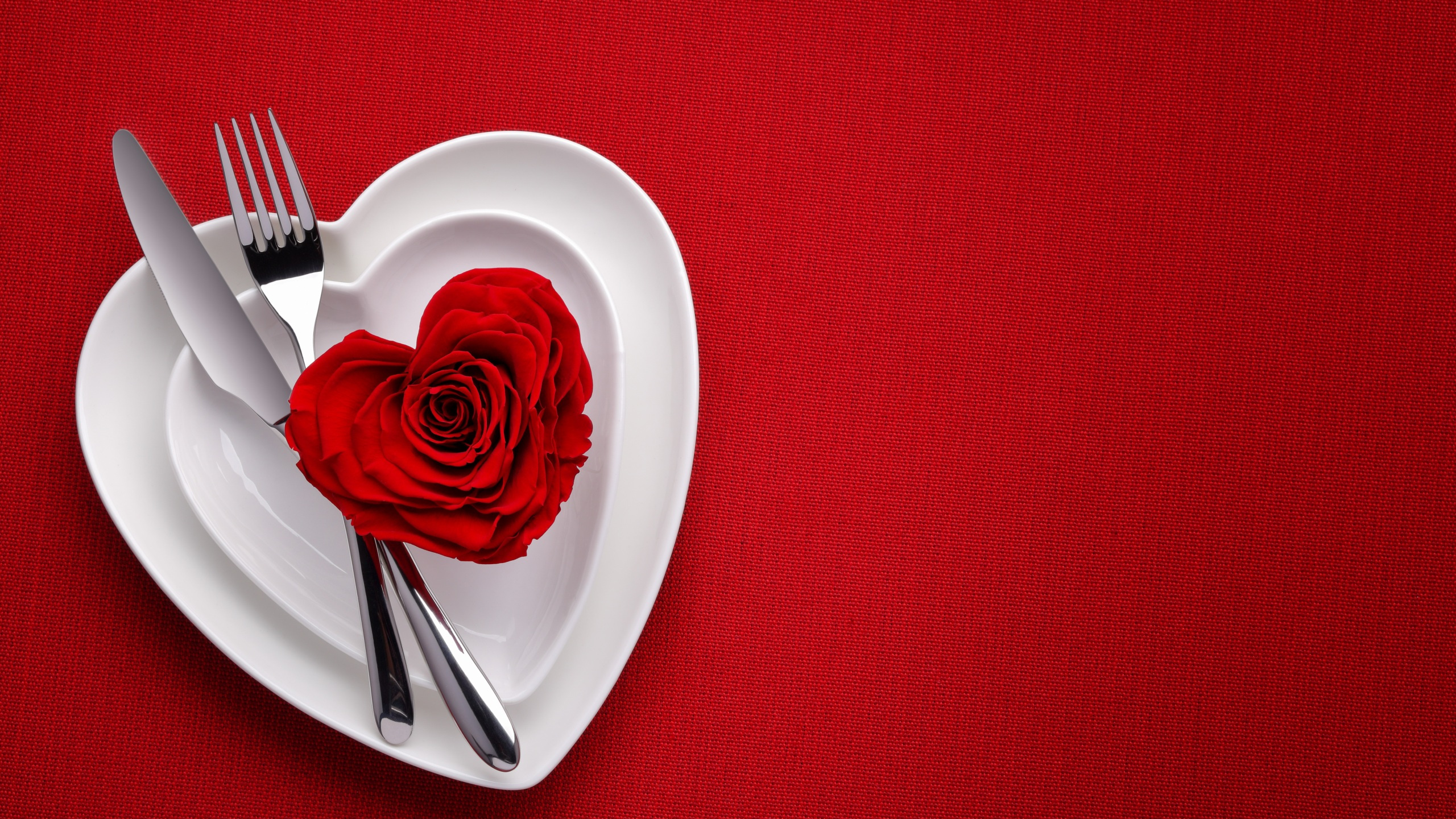 le Jour de Valentines, Red, Cœur, Amour, Roses. Wallpaper in 2560x1440 Resolution