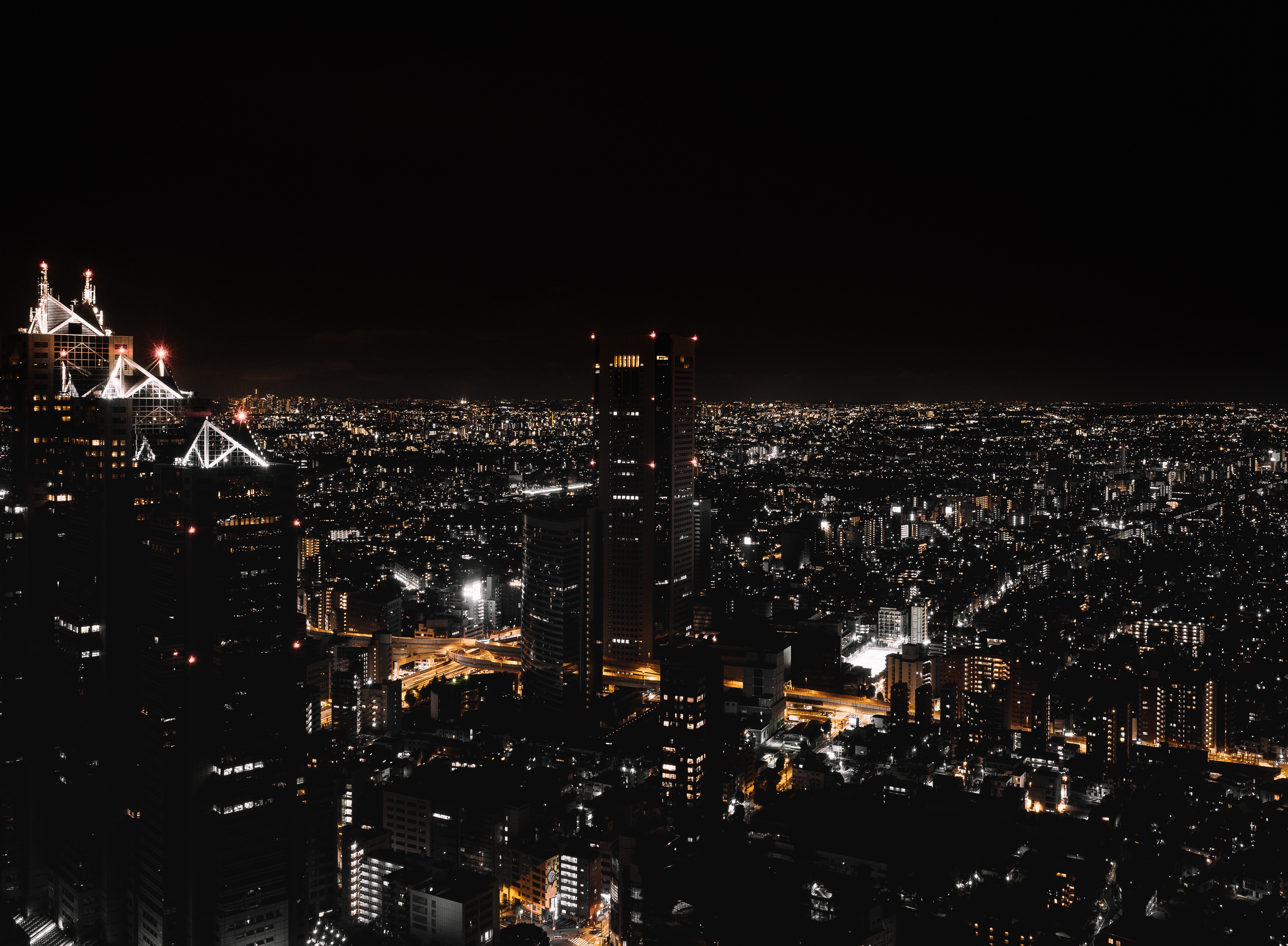 nighttime city wallpaper 4k