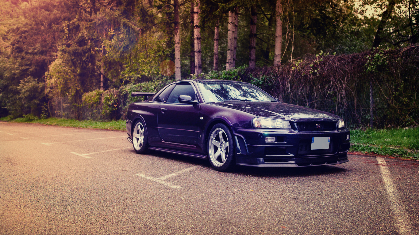 Black Bmw m 3 on Road During Daytime. Wallpaper in 1366x768 Resolution