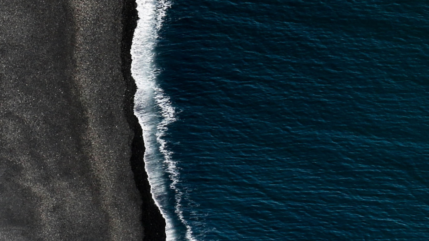 Playa de Arena Negra Vik, Arena Negro, Playa, Arena, Naturaleza. Wallpaper in 1366x768 Resolution