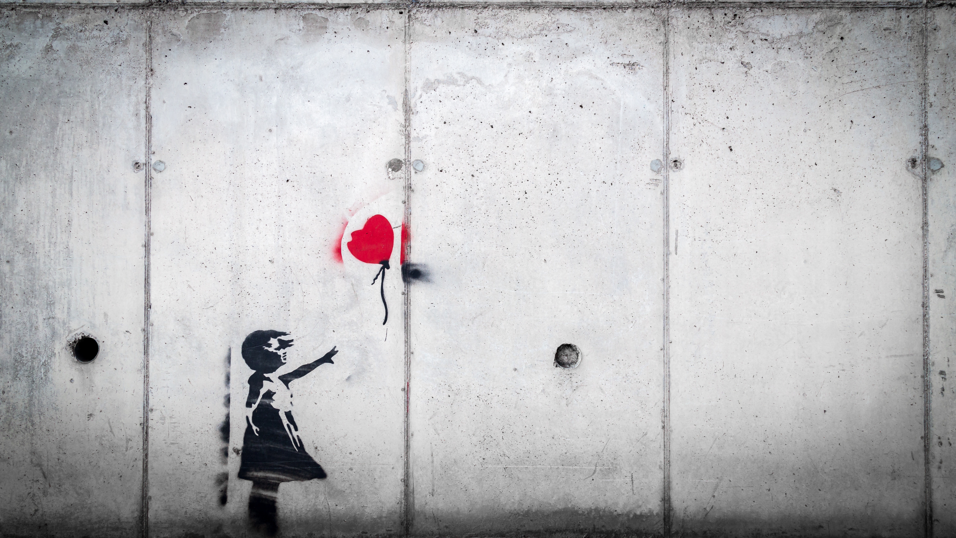 Woman in Black and White Dress Holding Heart Balloon. Wallpaper in 3840x2160 Resolution