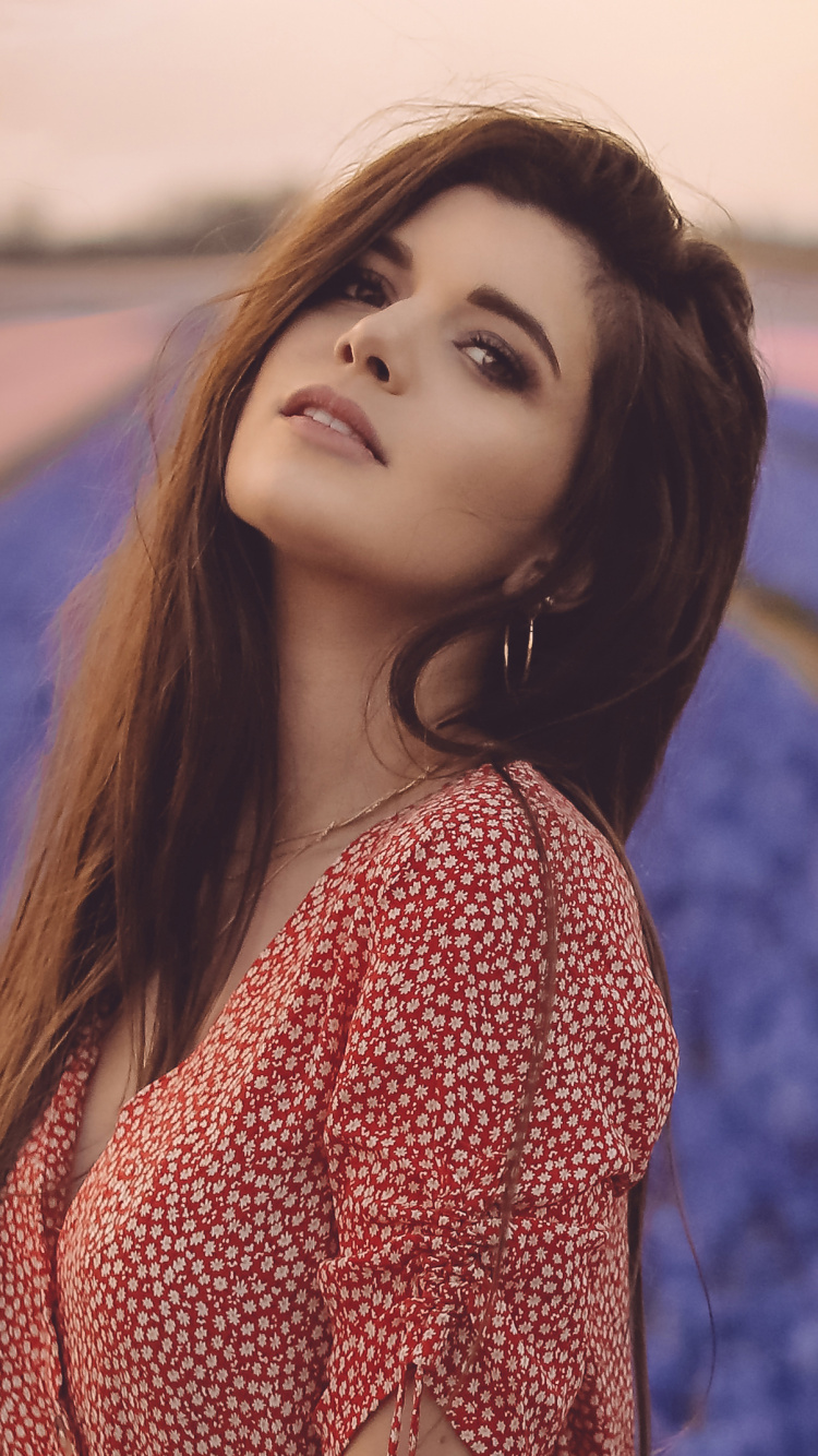 Cabello, Belleza, Lavanda, Morado, Piel. Wallpaper in 750x1334 Resolution