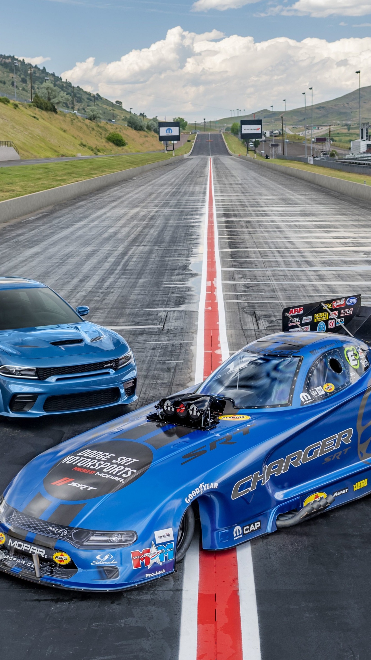 Ruse, Dodge Challenger 2007, Dodge Charger SRT Hellcat 2020, Chrysler, 2019 Dodge Challenger SRT Hellcat. Wallpaper in 1440x2560 Resolution