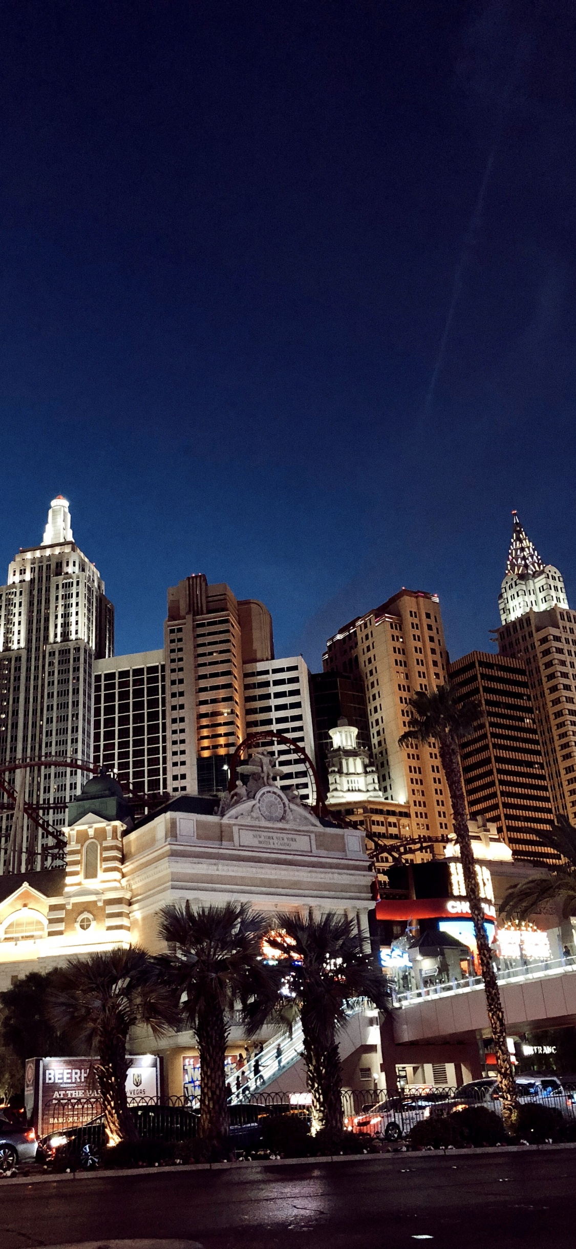 Las Vegas, Usa, New York-new York Hotel Casino, Metropolis, City. Wallpaper in 1125x2436 Resolution