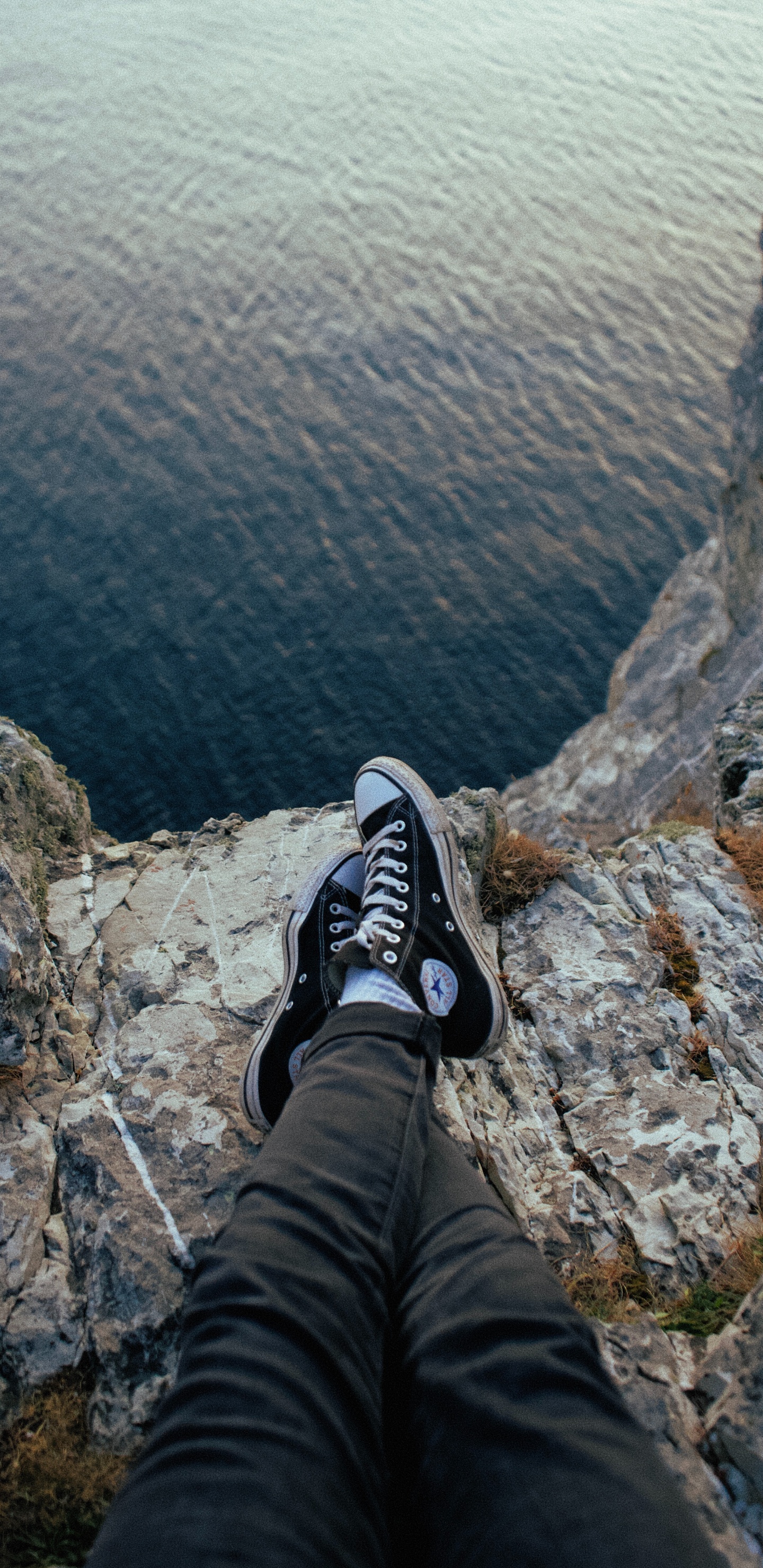 腿, 冒险, 悬崖, Klippe, 大海 壁纸 1440x2960 允许