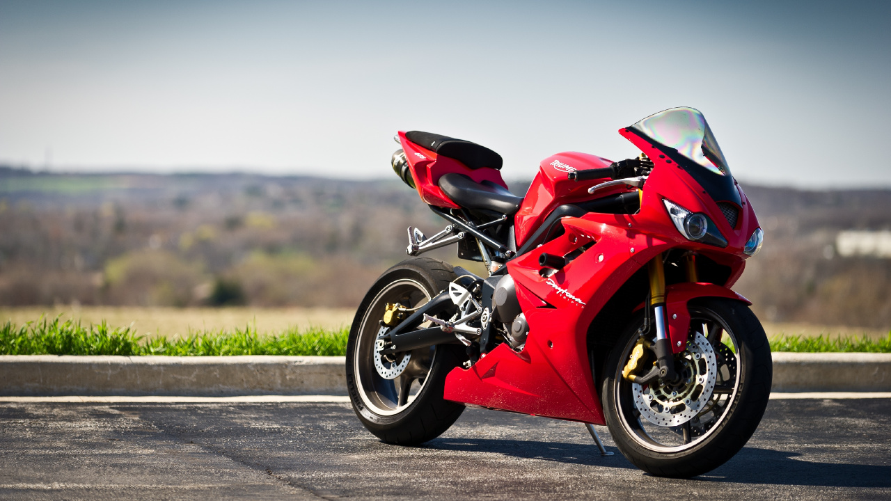 Red and Black Sports Bike on Road During Daytime. Wallpaper in 1280x720 Resolution