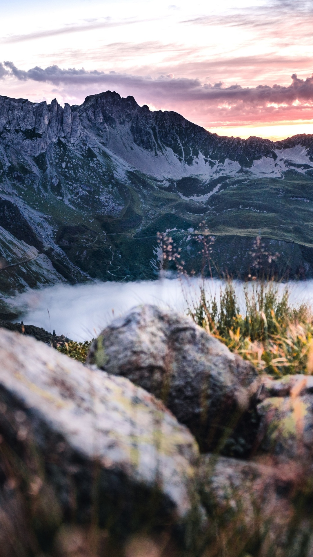 Cloud, Naturlandschaft, Hochland, Holz, BedRock. Wallpaper in 1080x1920 Resolution