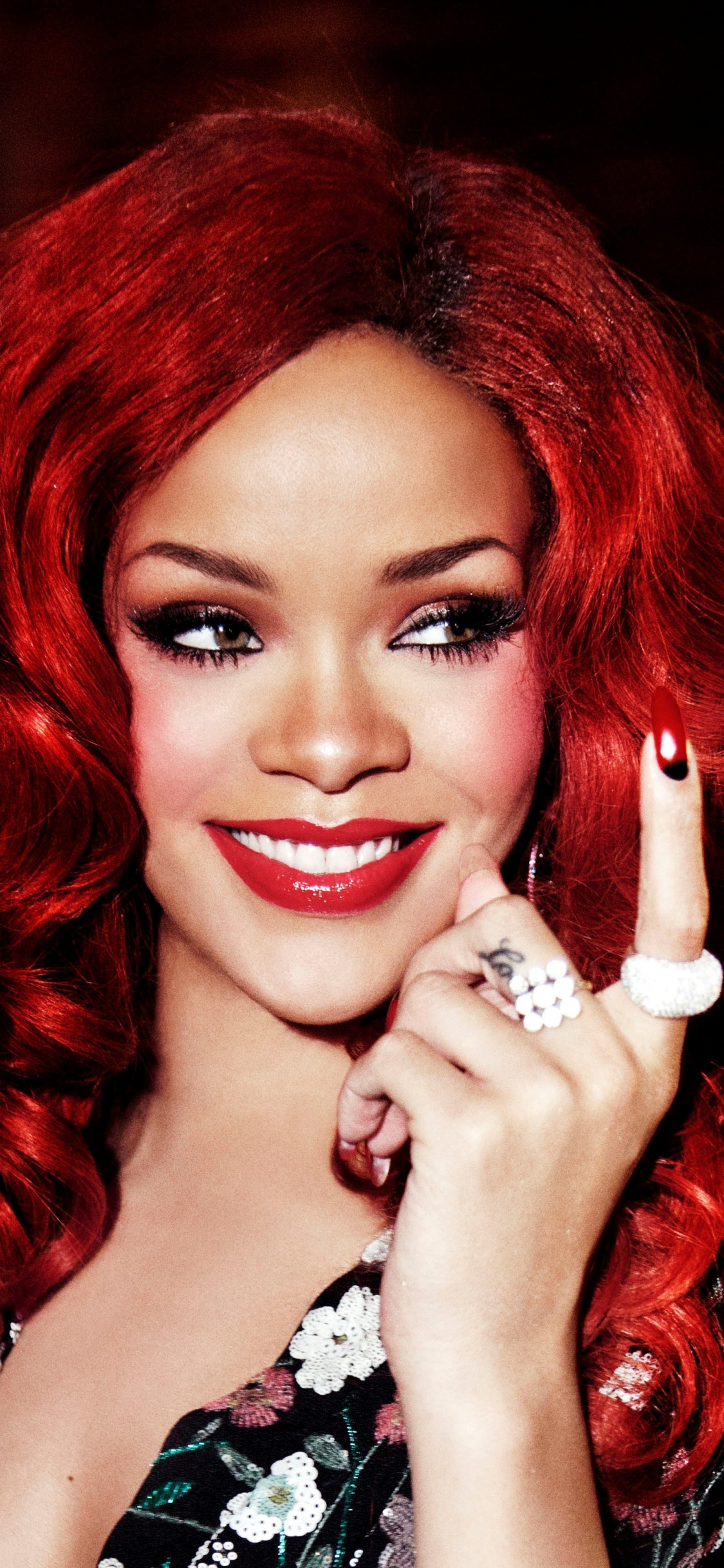 Rihanna, Les Cheveux Rouges, Coiffure, Célébrité, Cheveu. Wallpaper in 1125x2436 Resolution