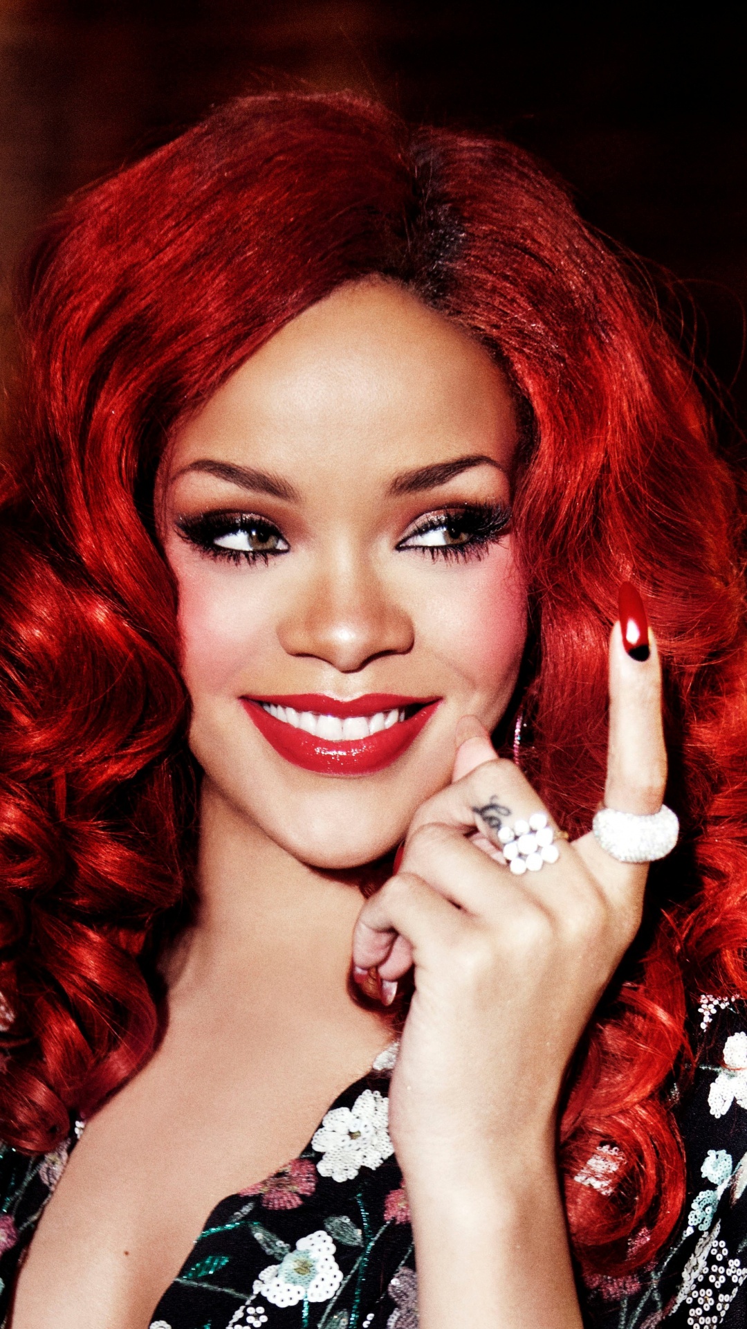 Rihanna, Rote Haare, Frisur, Berühmtheit, Haar. Wallpaper in 1080x1920 Resolution