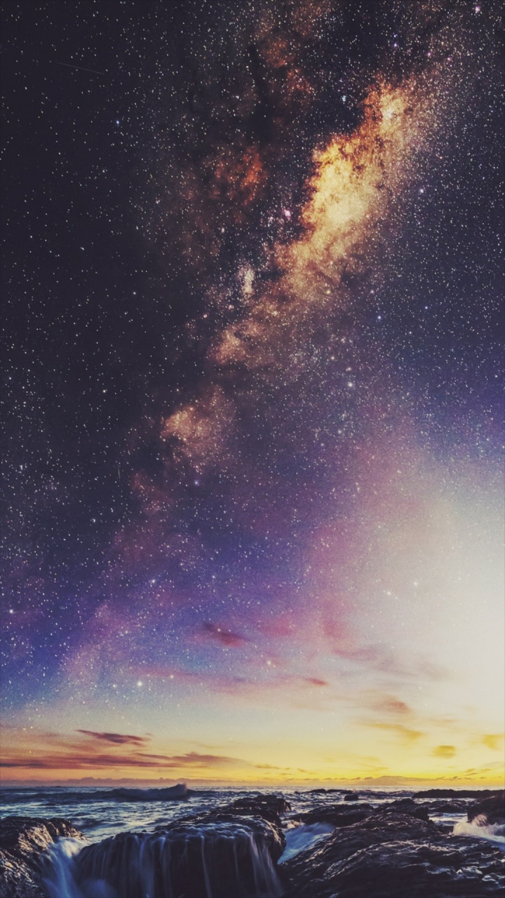 Atmosphäre, Cloud, Horizont, Astronomisches Objekt, Nacht. Wallpaper in 720x1280 Resolution