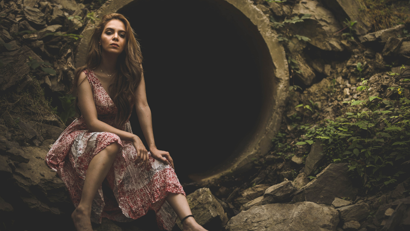 Beauty, Adobe Lightroom, Digital Negative, Hair, Plant. Wallpaper in 1366x768 Resolution