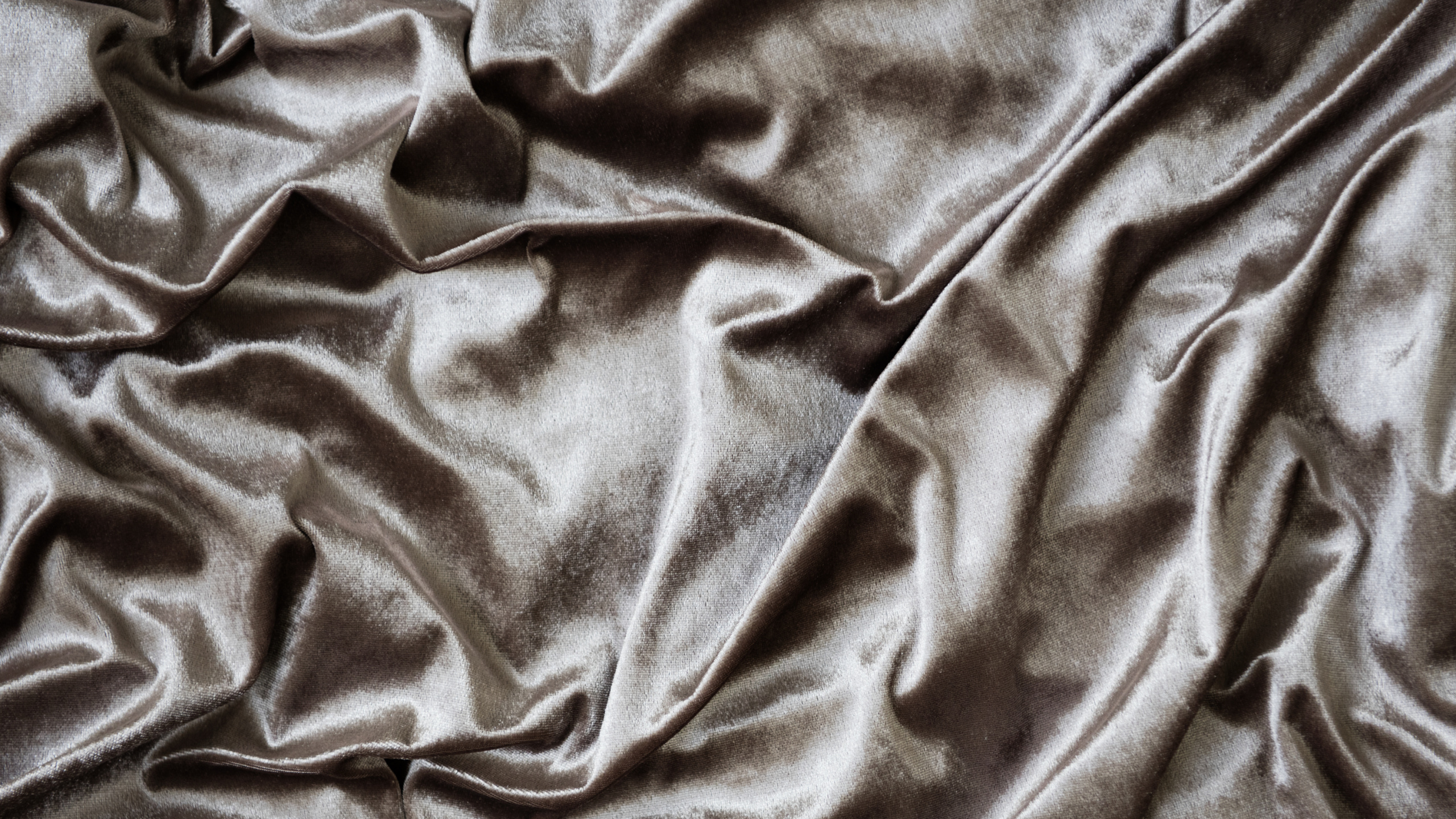 Gray Textile on Brown Wooden Table. Wallpaper in 2560x1440 Resolution