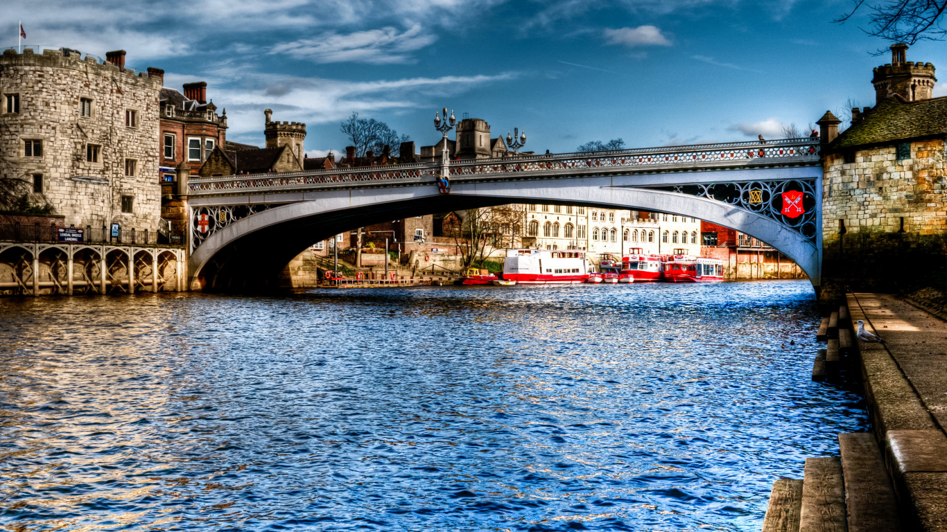 White Boat on Body of Water Under Bridge During Daytime. Wallpaper in 1366x768 Resolution