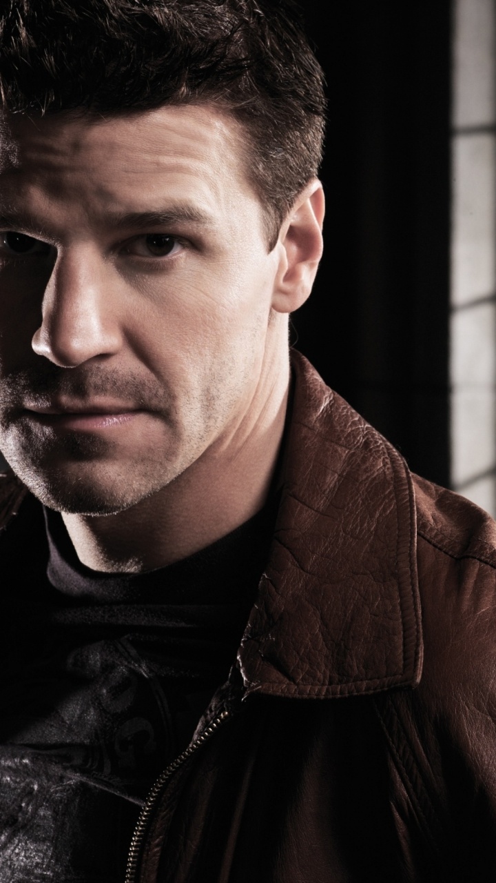 Man in Black Leather Jacket. Wallpaper in 720x1280 Resolution