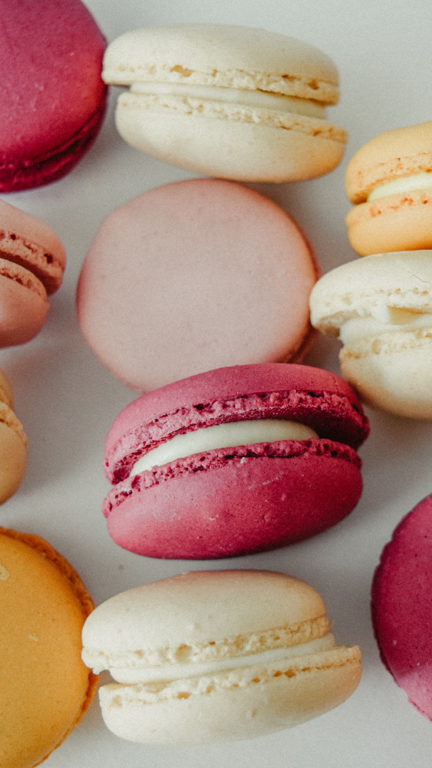 Pink Yellow and White Macaroons. Wallpaper in 1440x2560 Resolution