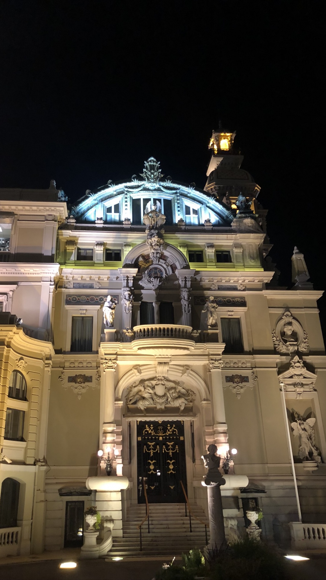 Wahrzeichen, Nacht, Architektur, Fassade, Skulptur. Wallpaper in 1080x1920 Resolution