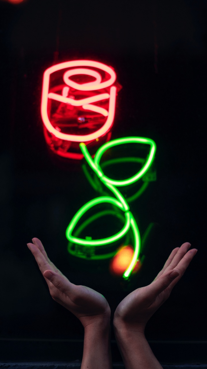 Red and Yellow Love Neon Light Signage. Wallpaper in 720x1280 Resolution