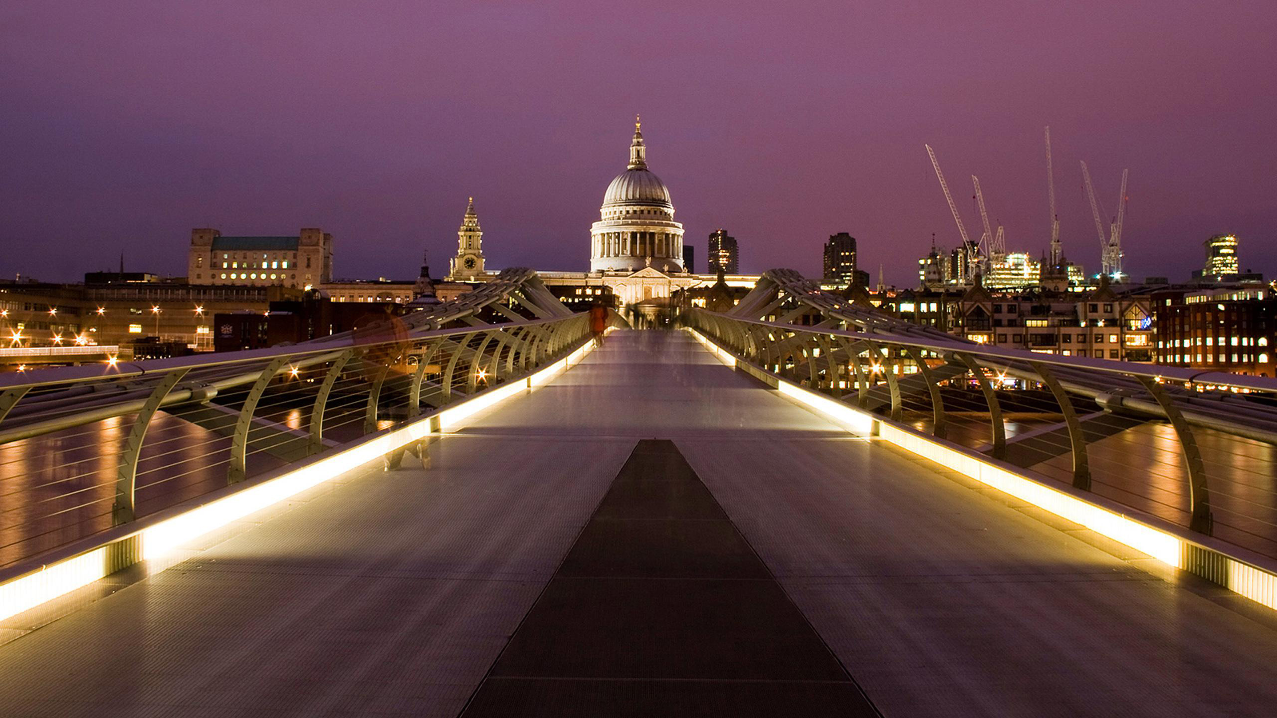 Time Lapse Photography of City Lights During Night Time. Wallpaper in 2560x1440 Resolution