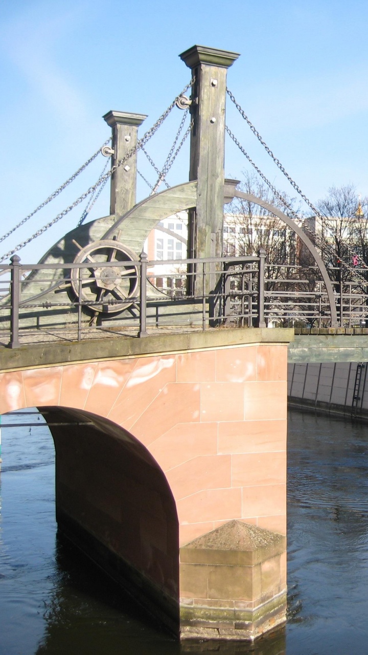 White Bridge Over River During Daytime. Wallpaper in 720x1280 Resolution