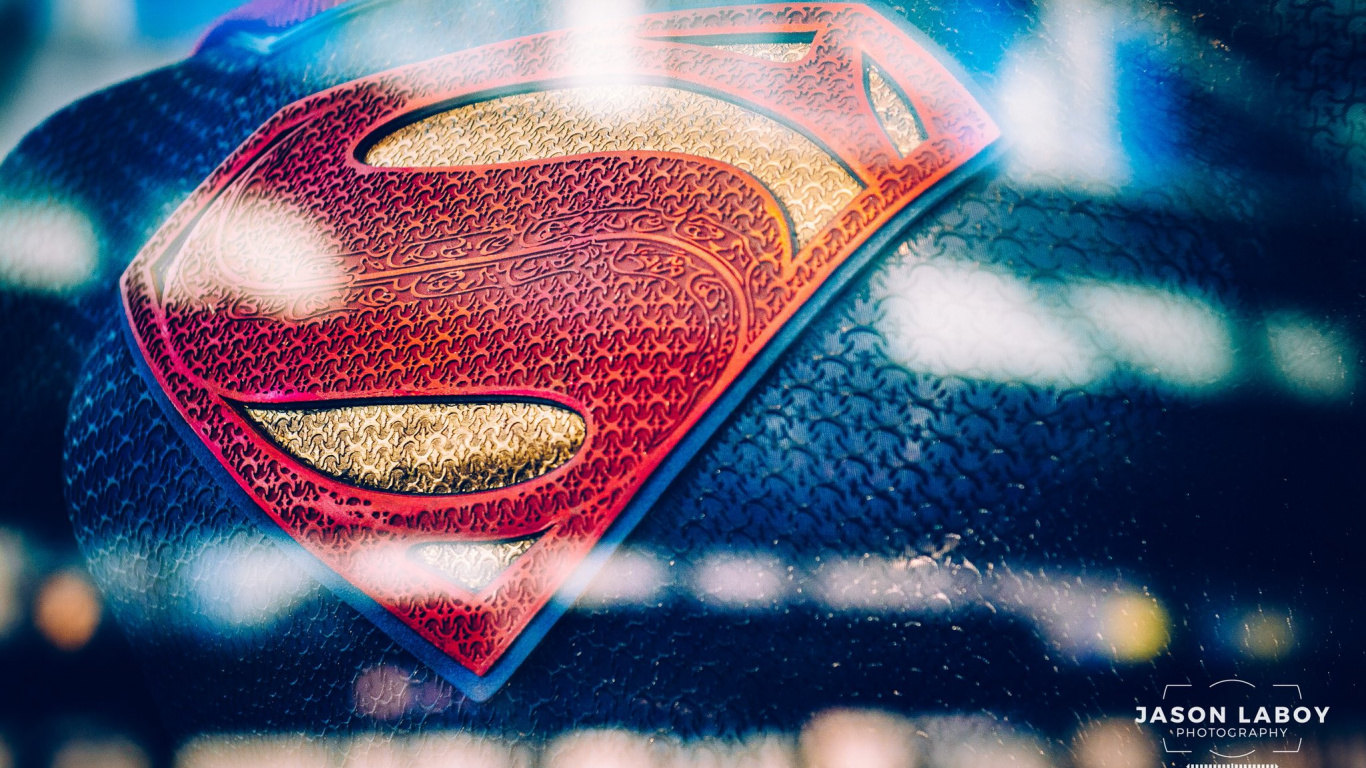 Red and Blue Heart Illustration. Wallpaper in 1366x768 Resolution