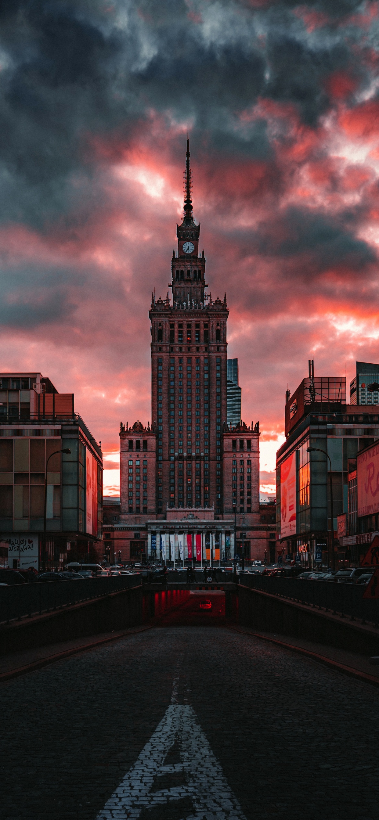 Biblioteca de la Universidad de Varsovia, Palacio de Cultura y Ciencia, Idioma Polaco, Ambiente, Edificio. Wallpaper in 1242x2688 Resolution