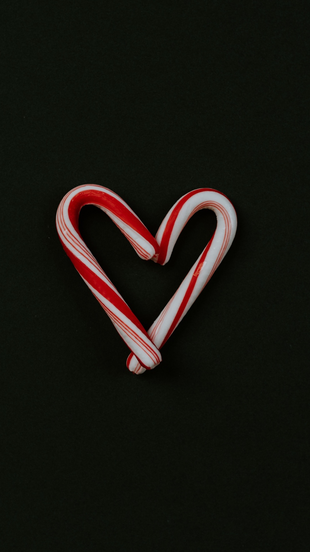 Red and White Candy Cane. Wallpaper in 1080x1920 Resolution