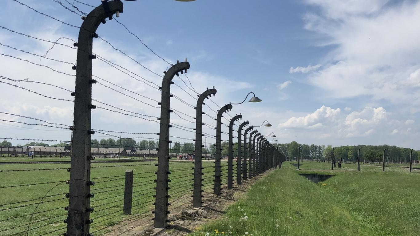 Wire Fencing, Cloud, Plain, Land Lot, Barbed Wire. Wallpaper in 1366x768 Resolution