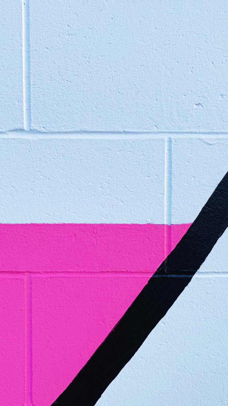 Bracelet Noir Sur Mur Peint en Blanc et Rose. Wallpaper in 750x1334 Resolution