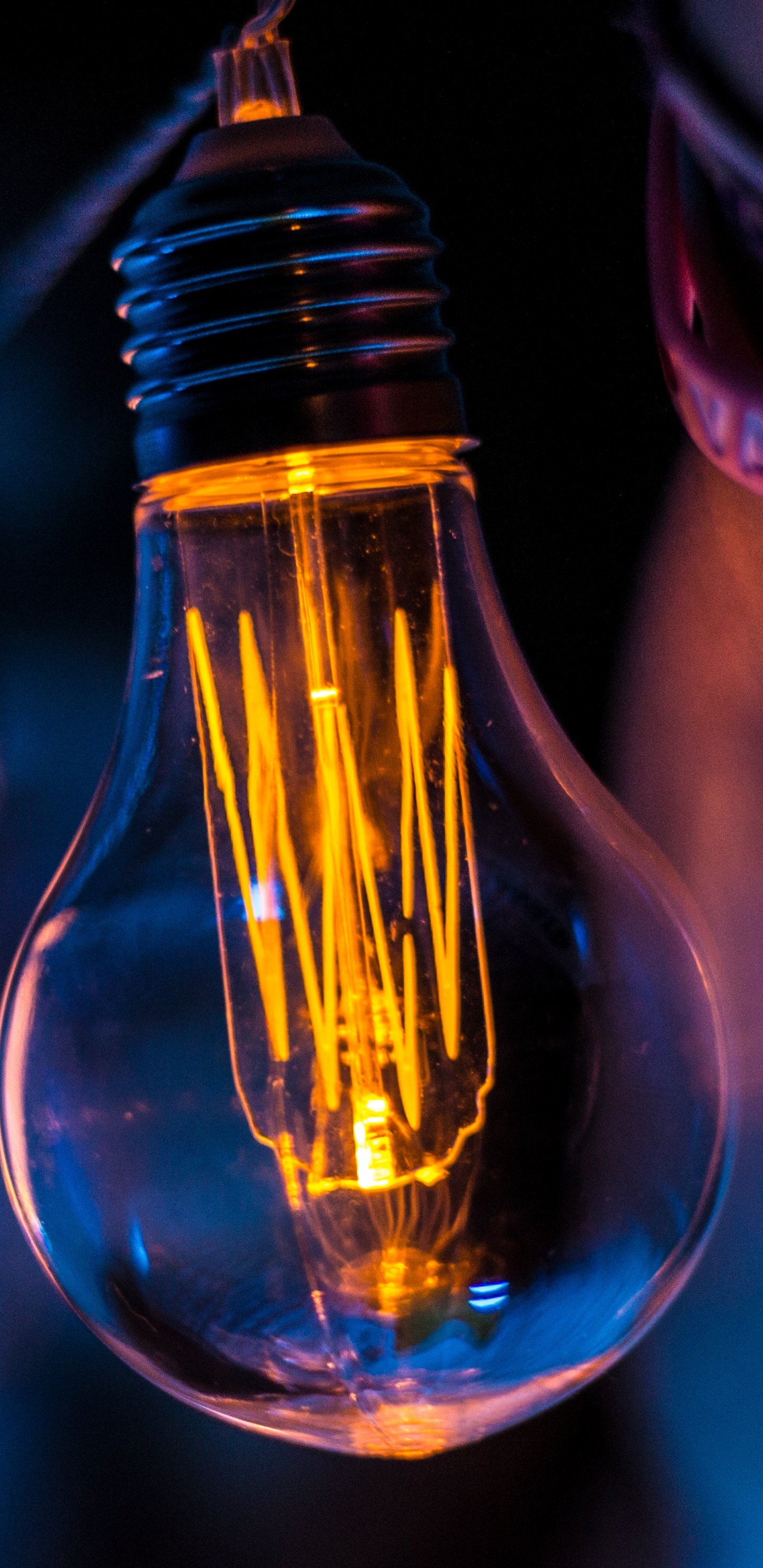 Ampoule Jaune et Rouge. Wallpaper in 1440x2960 Resolution