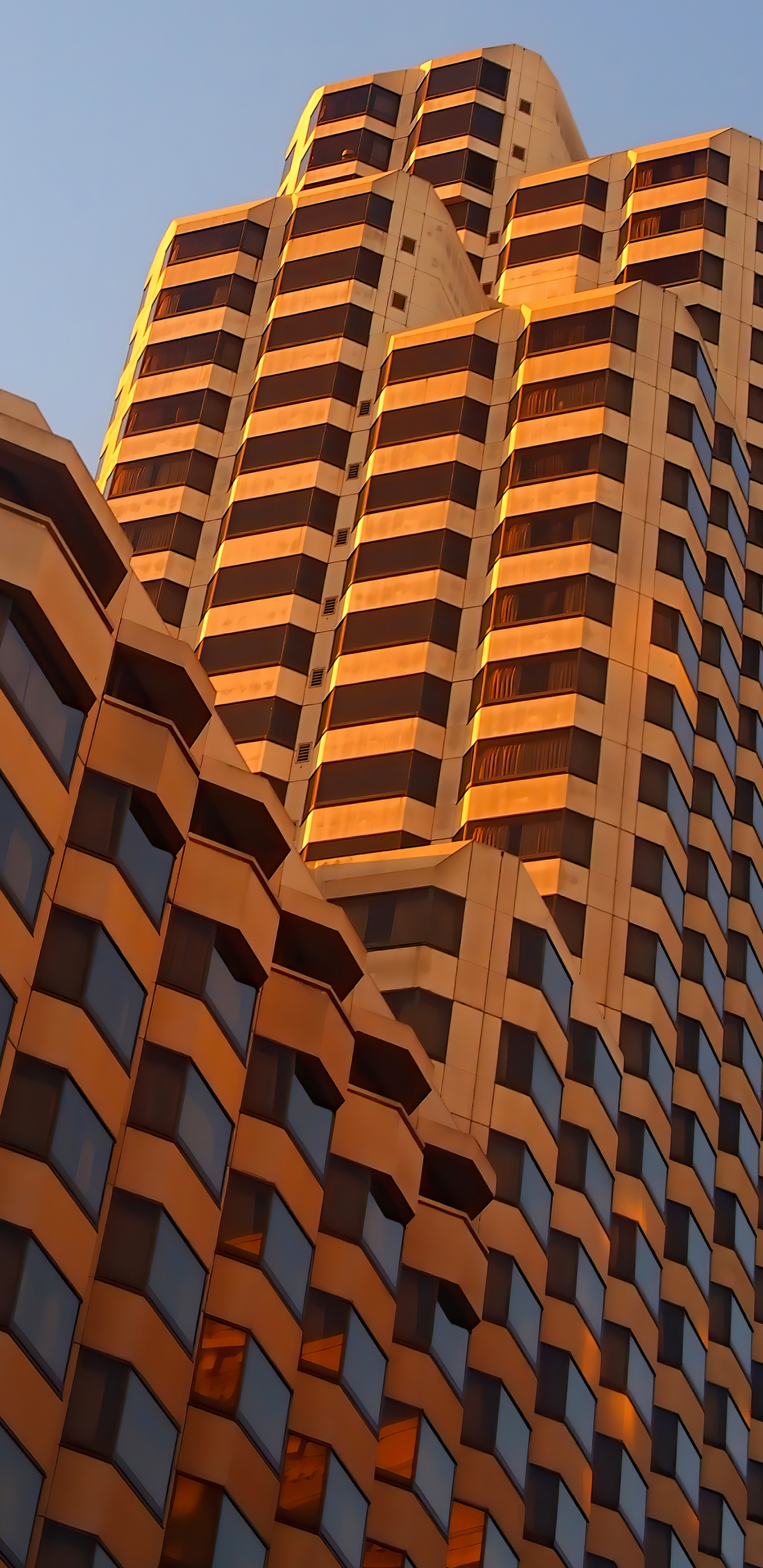 Gratte-ciel, Architecture, Angle, Bâtiment, Orange. Wallpaper in 1440x2960 Resolution